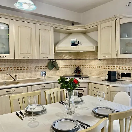 Apartment 400m Dal Mare Giardino - Wifi - A/c - Posto Auto Loano