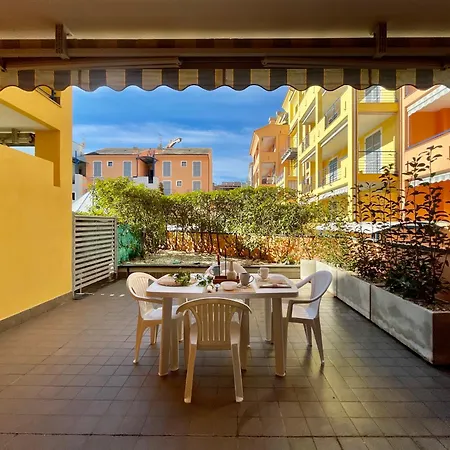 Apartment 400m Dal Mare Giardino - Wifi - A/c - Posto Auto