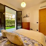 400m Dal Mare Giardino - Wifi - A/c - Posto Auto * לואנו