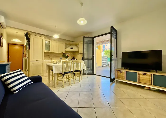 Apartment 400m Dal Mare Giardino - Wifi - A/c - Posto Auto