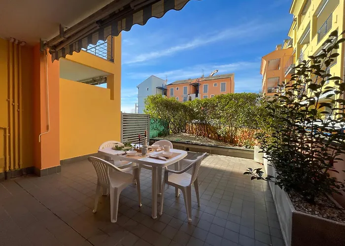 Apartment 400m Dal Mare Giardino - Wifi - A/c - Posto Auto Loano